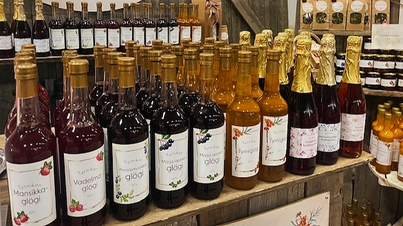 Flavored gloggs from Marjatila Tyrnikka.