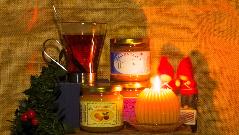 Pesonen Beekeeping Farm’s honey and candles.